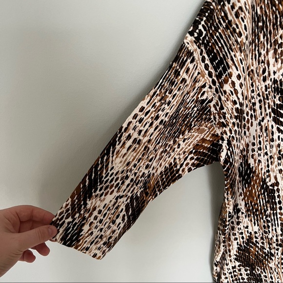 NWT - OLSEN Animal Print Top w/ 3/4 Length Sleeves - Picture 4 of 6